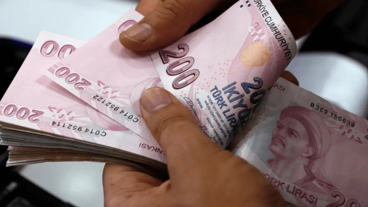 الليرة التركية تسجل أسعارًا جديدة أمام العملات العربية والأجنبية اليوم